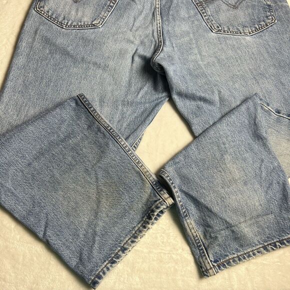 Levi's 550 relaxed fit vintage Faded men's 40×30 blue Jeans Light Wash - Picture 11 of 11